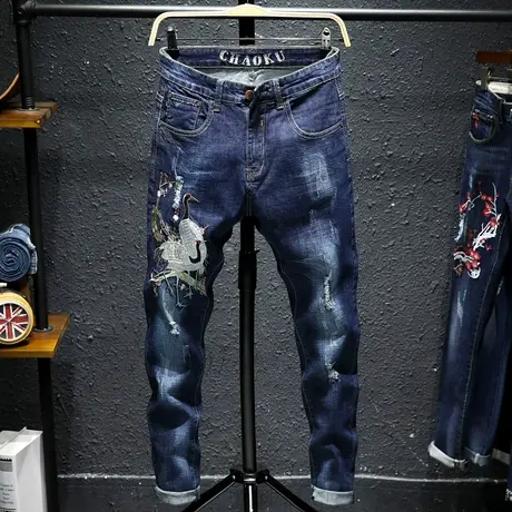 新款夏季潮牌中国风刺绣牛仔裤男小脚仙鹤绣花男士韩版修身男生潮图片