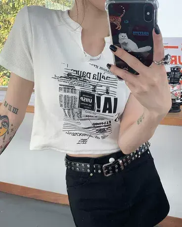 T恤女夏季v领设计感小众灰色内搭打底衫不规则辣妹纯欲风短袖上衣商品大图