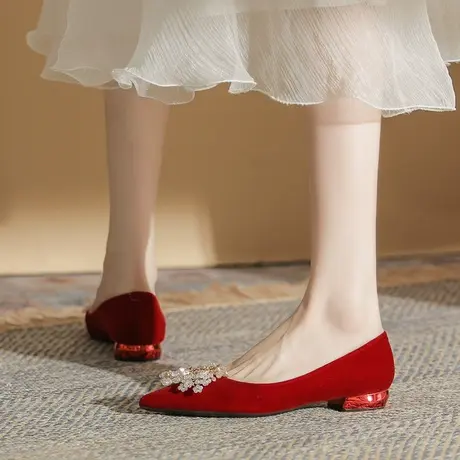 尖头水钻平底单鞋女仙女风2024年春夏季新款性感新娘婚纱浅口婚鞋图片