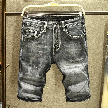 黑灰色大牌印花牛仔短裤男潮牌修身中裤欧洲站高端镶钻夏季五分裤商品大图