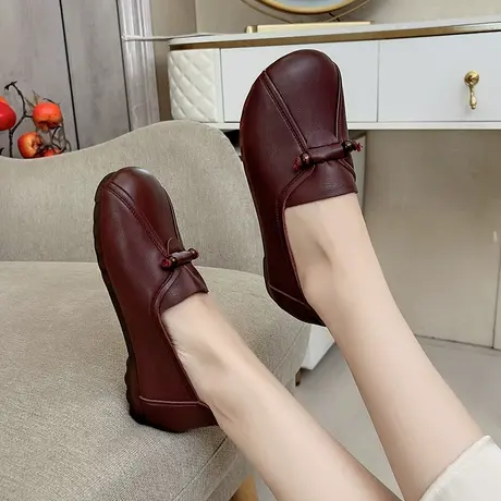 2025新款软皮一脚蹬单鞋女春夏浅口舒适妈妈鞋平底防滑软底皮鞋图片