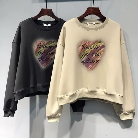 2023秋装新款字母涂鸦爱心图案宽松圆领蝙蝠袖短款卫衣女薄款套头商品大图