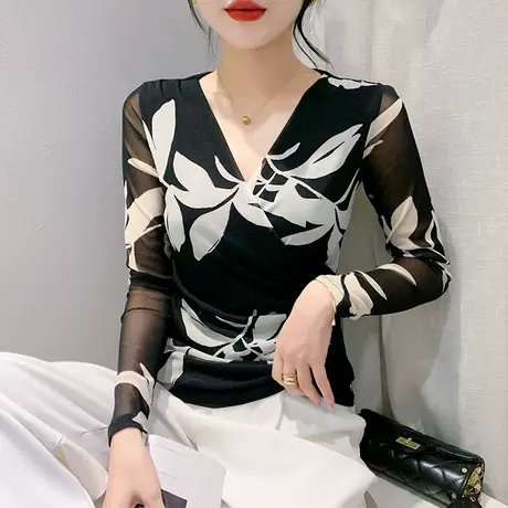 性感网纱V领T恤女长袖气质减龄扎染印花上衣秋季新款修身打底衫潮图片