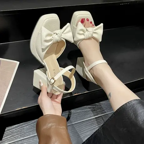 粗跟露趾凉鞋女夏2023年新款百搭一字带防水台厚底网红超火高跟鞋商品大图