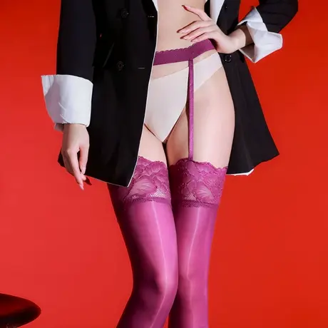 性感油亮一体式吊带丝袜8D马油丝滑镂空木槿花边过膝长筒吊带黑丝图片