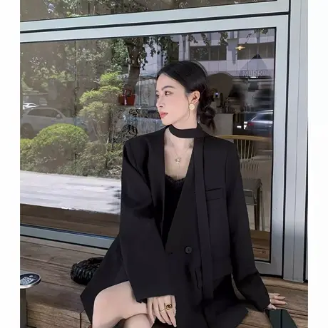 爵莱菲大码黑色飘带设计无领西装女2025早秋新款宽松显瘦外套图片