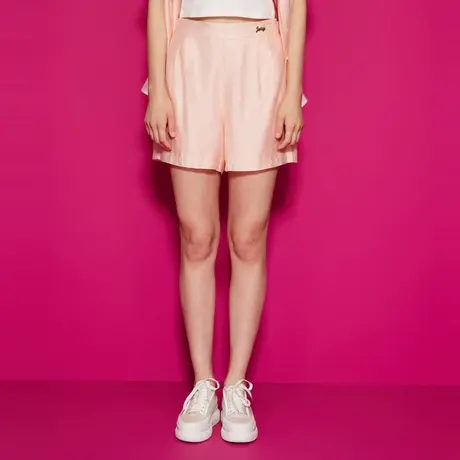 Juicy Couture橘滋新款温柔时光金属牌休闲短裤商品大图