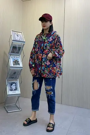 欧洲站防晒衣女2023年夏装新款百搭连帽复古花色薄款长袖开衫外套图片