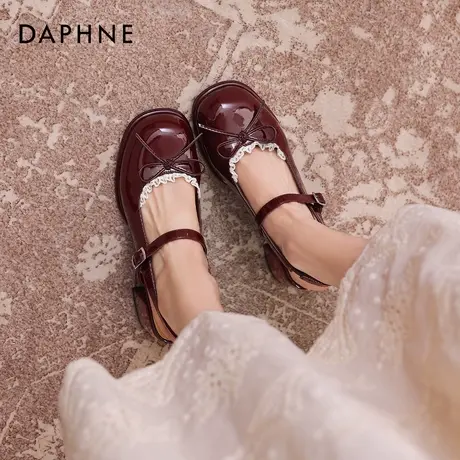 达芙妮法式复古红色玛丽珍凉鞋女2026新款春季粗跟一字带后空单鞋图片