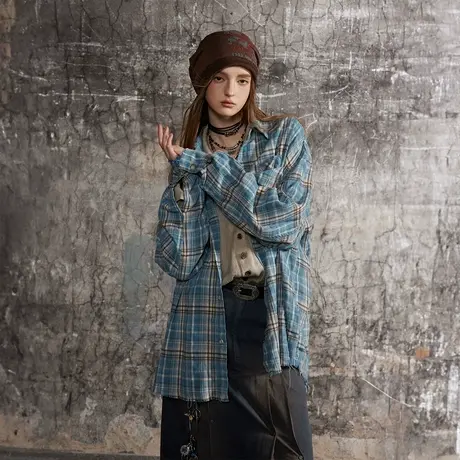 复古蓝色格子衬衫女2024年春季新款设计感毛边衬衣情侣装宽松上衣图片