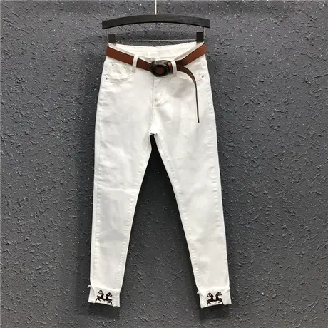 白色修身显瘦铅笔裤女春夏季新款港味时尚个性刺绣弹力牛仔九分裤图片