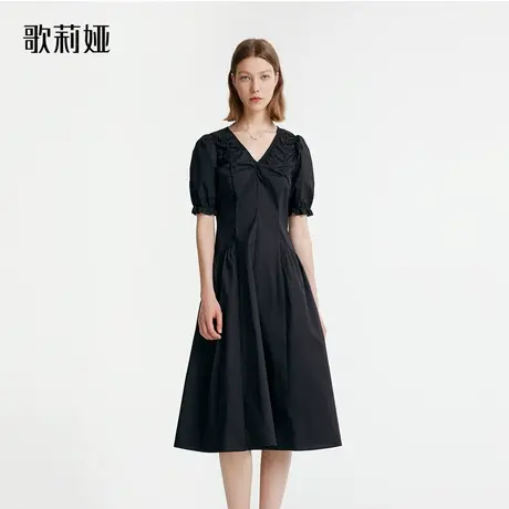 歌莉娅夏季款棉布V领黑色短袖连衣裙女气质通勤小黑裙子1B6C4K0H0商品大图