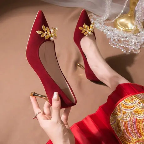 新娘主婚鞋禾秀婚纱单鞋不累脚夏秋季新款伴娘鞋法式高跟鞋结婚鞋图片
