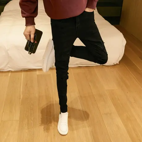 2023秋冬新款乞丐破洞牛仔裤男潮韩版修身小脚裤青年百搭长裤子图片