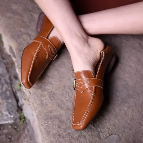 Artmu阿木2023春季新款英伦风小皮鞋皮带扣平底女单鞋四季工作鞋图片