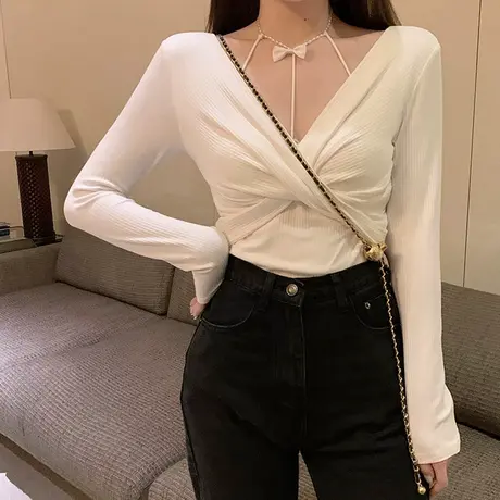设计感小众交叉长袖T恤女春秋冬内搭短款打底衫辣妹修身显瘦上衣图片