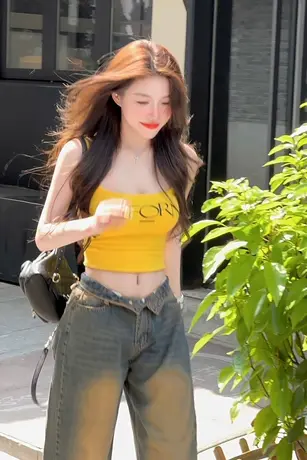 纯欲辣妹风吊带背心女夏季2024新款显瘦内搭外穿短款修身无袖上衣商品大图