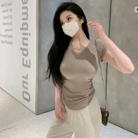 氧气辣妹～纯欲显胸大短袖t恤女白色短款上衣内搭紧身褶皱打底夏图片