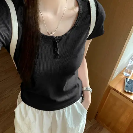 KWV真维斯黑色U领正肩短袖t恤女2025新款辣妹穿搭修身上衣女夏商品大图