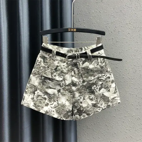 2024春夏新款水墨画印花大口袋牛仔短裤女宽松显瘦百搭a字阔腿裤图片