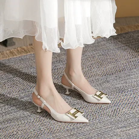 2024年夏季新款尖头金属扣包头一字带凉鞋女细跟气质百搭后空单鞋图片