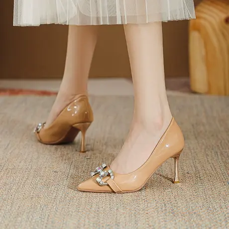 漆皮高跟鞋女细跟2023年春季新款气质尖头浅口水钻百搭仙女风单鞋图片