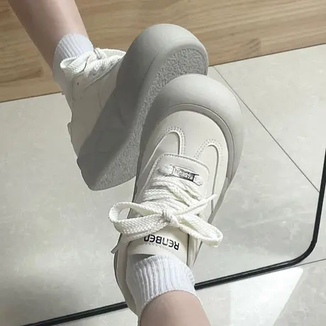 人本厚底小白鞋女款2025新款秋季女鞋百搭爆款鞋子女松糕增高板鞋商品大图