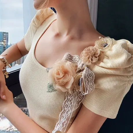 粉红大布娃娃泡泡袖镶立体花T恤女针织短袖上衣夏季修身显瘦商品大图