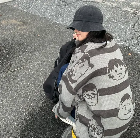 红续ins可爱学院风外搭印花慵懒风复古日系针织毛衣女秋冬季外穿图片