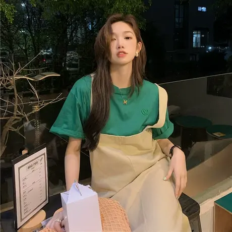 2023新款夏季正肩刺绣T恤女宽松白色短袖宽松情侣装半袖潮ins上衣图片