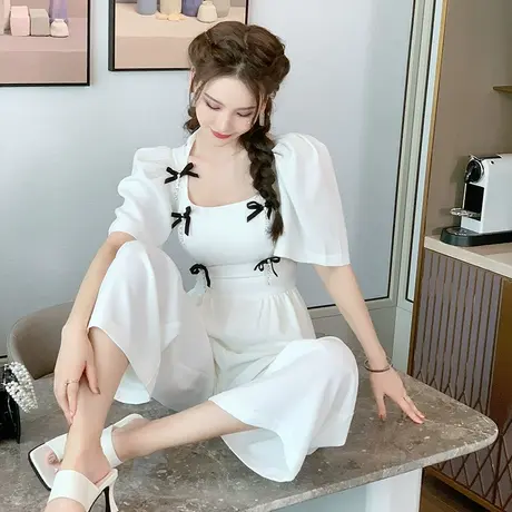 时尚洋气方领连体裤女夏薄款时髦网红女神范收腰显瘦阔腿裤子套装图片