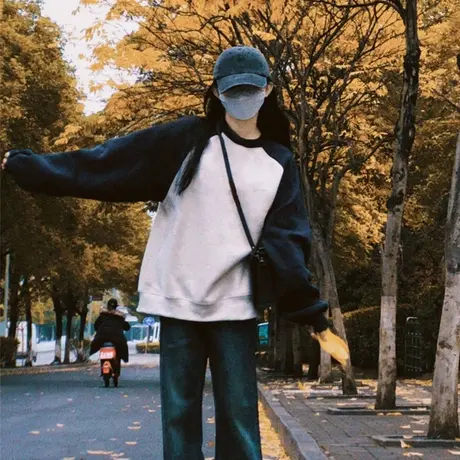 撞色拼接长袖圆领卫衣女春秋季韩版宽松显瘦复古港味chic薄款上衣商品大图