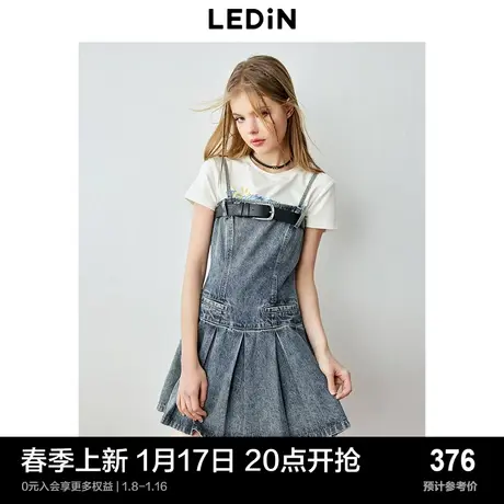 乐町辣妹风牛仔吊带裙24年春季新款复古水洗甜酷皮带设计压褶短裙图片