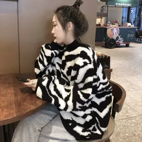 大码女装秋冬豹纹毛衣女圆领宽松内搭胖mm针织羊毛打底衫外穿爆款图片