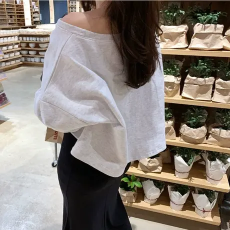 春秋新款套头露肩卫衣女短款韩版宽松大码长袖时尚休闲蝙蝠袖外套图片