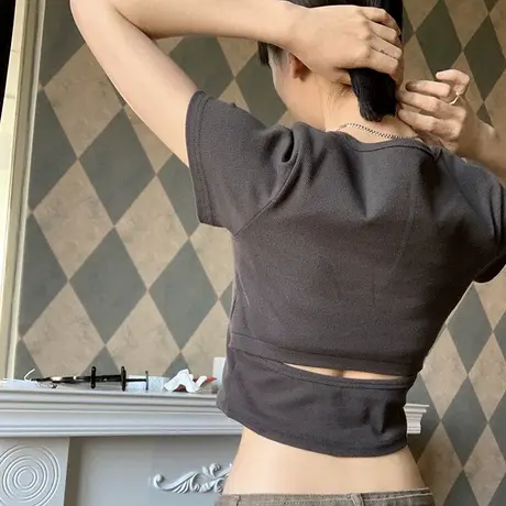 辣妹风性感镂空短袖t恤女夏季修身显瘦独特别致纯欲短款露脐上衣商品大图
