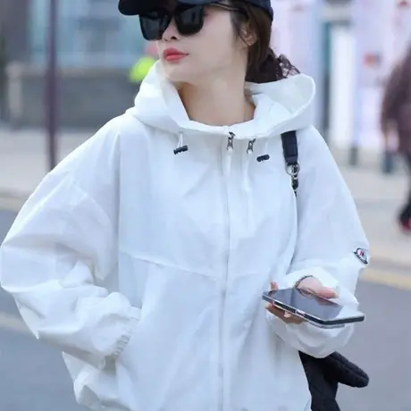 休闲连帽短款冲锋衣外套女春季2025新款小个子爆款宽松显瘦上衣潮商品大图