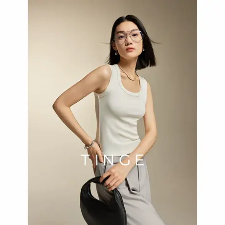 TINGE贴己厚乳芝士磨毛Bra一体保暖背心女秋冬带胸垫打底无袖上衣图片