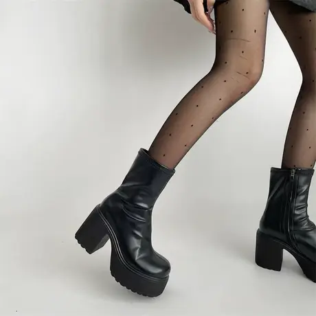 爆款秋季女马丁靴2023新款显瘦小短靴粗跟高跟小个子法式时装靴子图片