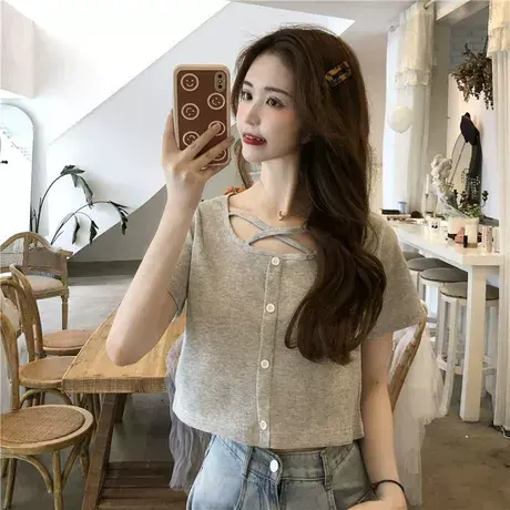 甜辣法式短款上衣女夏设计感小众不规则别致锁骨方领正肩短袖T恤商品大图