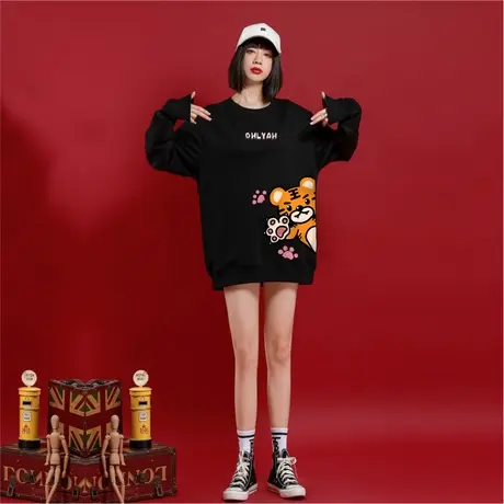 Ohlyah卫衣女oversize圆领bf慵懒潮牌ins虎年本命年卡通小虎印花图片