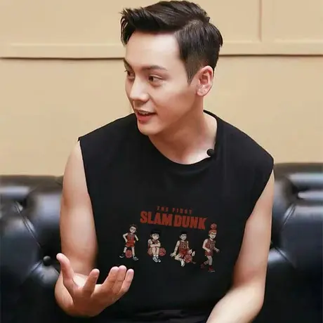 日系卡通纯棉男生背心外穿坎肩篮球健身大码男装运动无袖t恤夏季图片