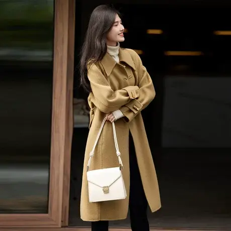 时尚毛呢大衣2023年冬季新款女士百搭翻领牛角扣绵羊毛长款外套图片