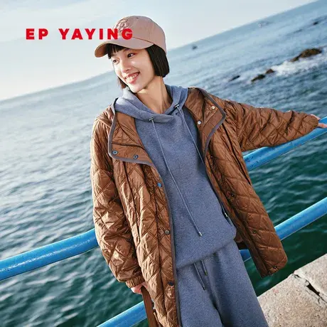 EP YAYING雅莹女装 时尚连帽菱形格棉服外套 2023秋冬新款M112A图片