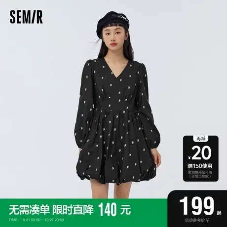[商场同款]森马连衣裙女刺绣V领小黑裙2023春新款收腰花苞裙优雅图片