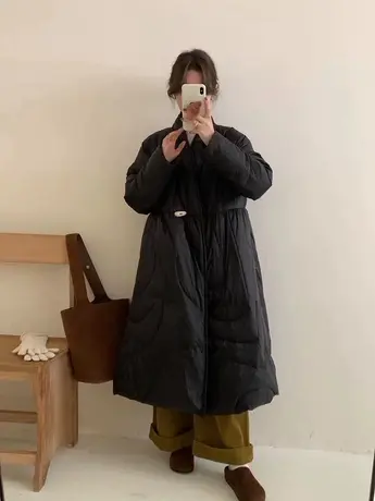 2023年新款高端轻薄羽绒服女款中长款设计感小众薄款白鸭绒长过膝图片