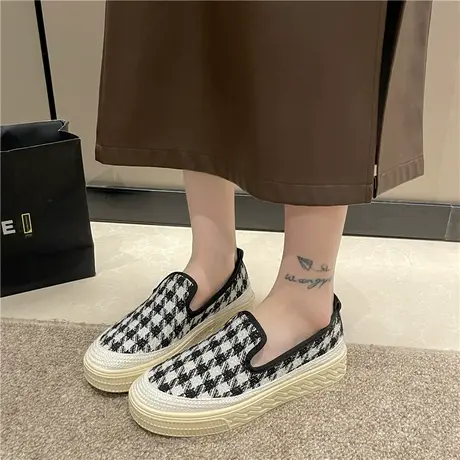 女鞋2024新款春季小众平底老北京布鞋一脚蹬软底不累脚防滑妈妈鞋商品大图