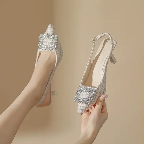 包头凉鞋2024夏季新款水钻千鸟格尖头气质温柔细跟后空扣搭高跟鞋图片