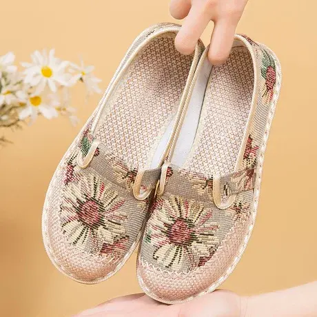 老北京布鞋新款官方正品老人鞋子女款老年人宽头鞋一脚蹬软底防滑商品大图