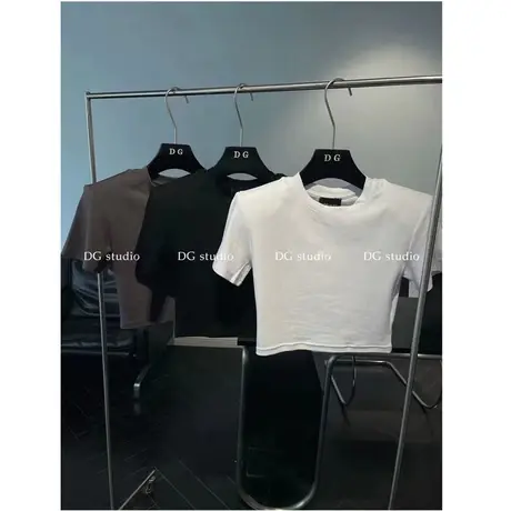 韩国东大门2022早春新品垫肩纯色短袖上衣简约显瘦休闲t恤衫内搭图片